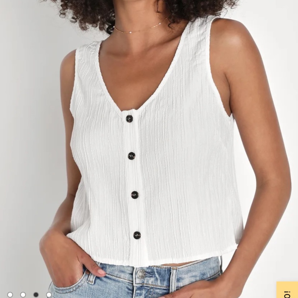NWOT Lulu’s Daytime Love Ivory Textured Button-Front Cropped Tank Top Size XL